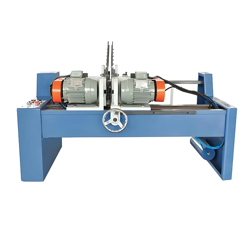 Synchronized dual milling heads detail